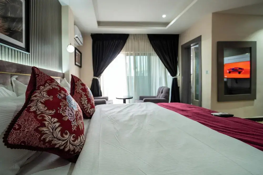 Vynedresa Hotel