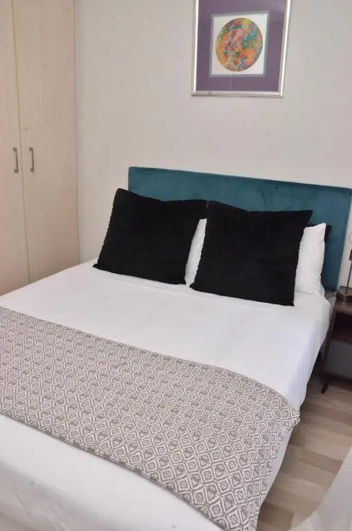 The Cube Apartments, Unit 34 on de la Rey Road