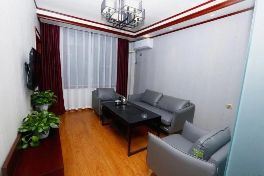 Yinshengtai Hotel (Zhengzhou International Trade 360 Store)