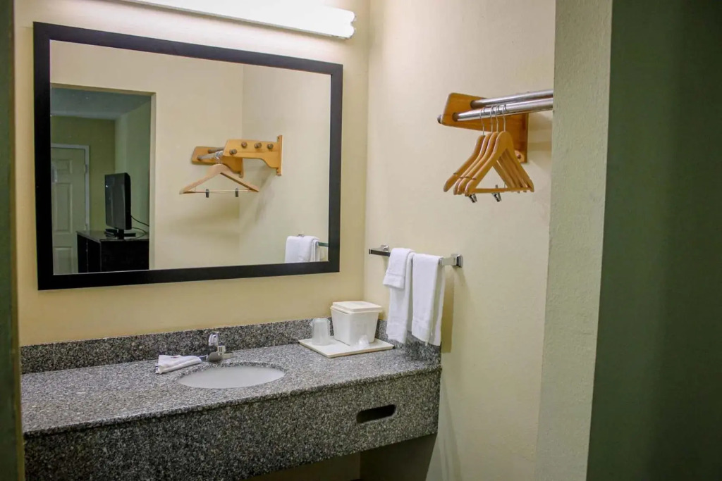 Motel 6 Knoxville, Tn - East