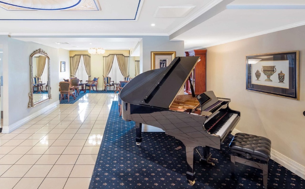 Canterbury International Hotel