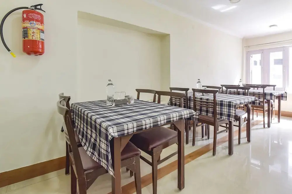 Fabhotel Day'S Inn