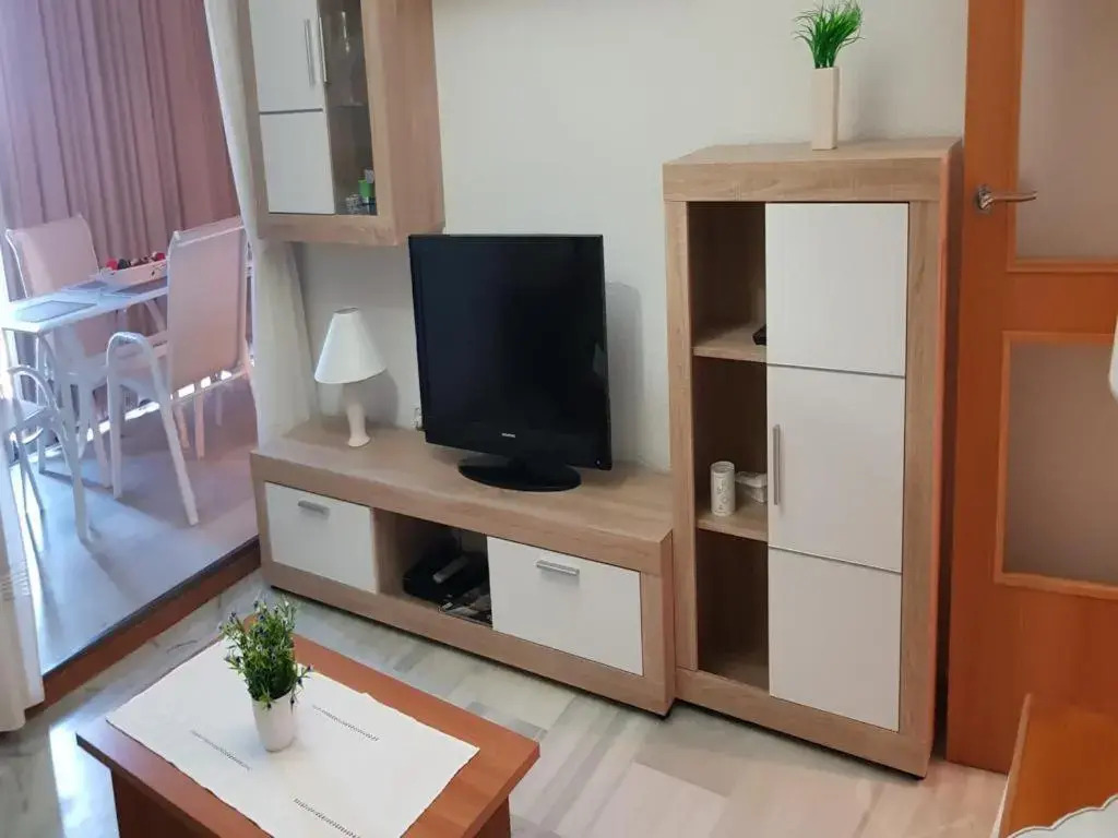 ººº1ªLinea 4-5 pax Cachirulo Wifi Benidorm 1hab y 2 sofacama, Aire, Playa Levante