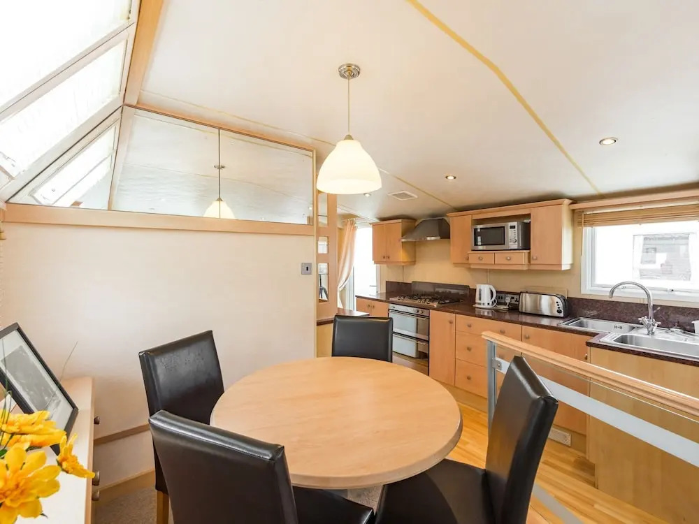 Captivating Home in Hastings With Sea Nearby