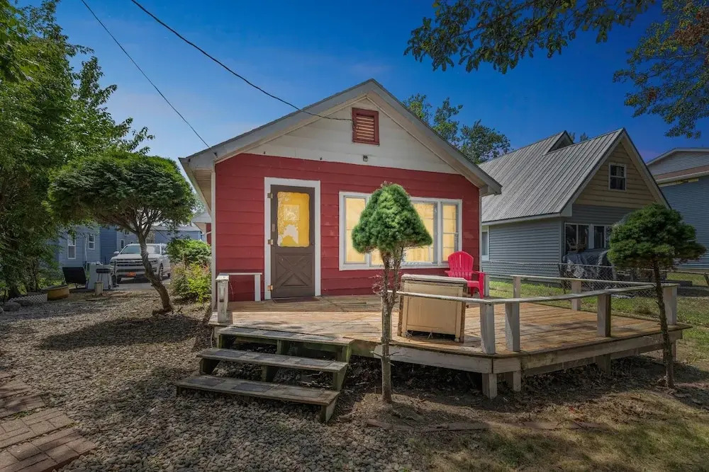 Dave's Last Resort - Long Stay Discount - House On The Lake 2 Bedroom Home