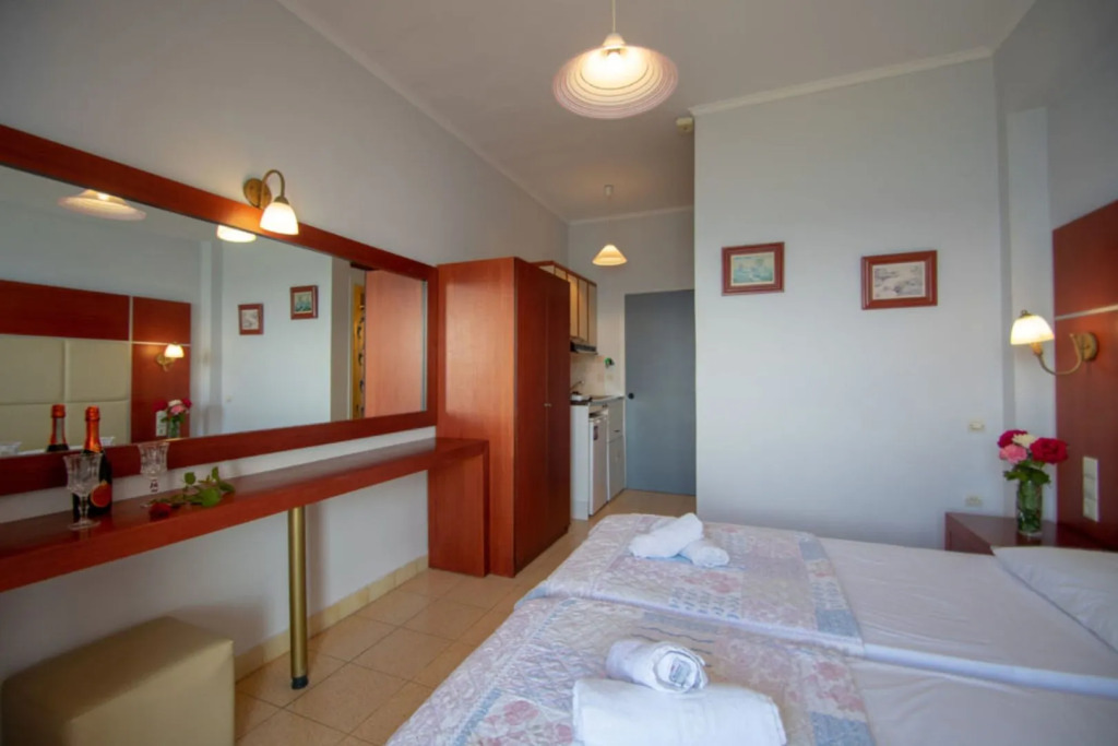 Agoulos Beach Hotel