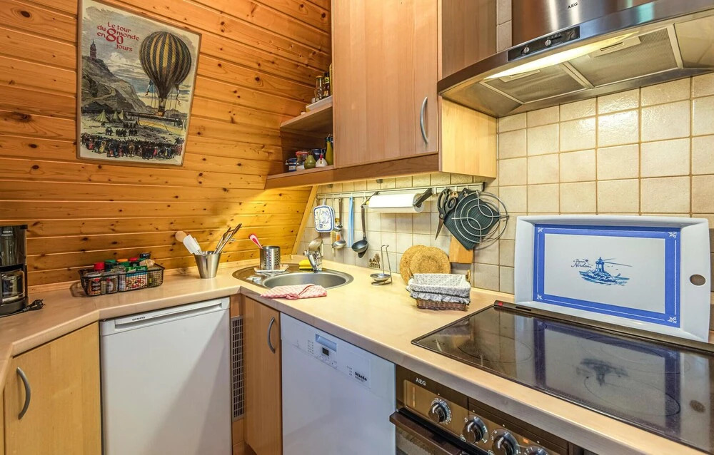 Lovely Home In Friedrichskoog With Wifi