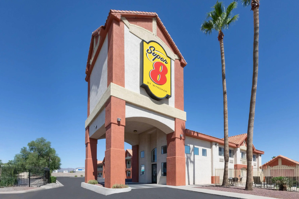 Super 8 by Wyndham Tucson/Grant Road Area AZ