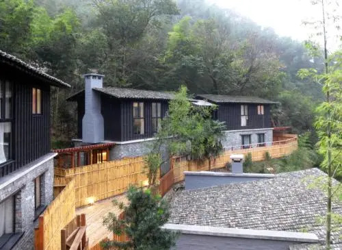 Yunxi Daijia Mountain Guesthouse