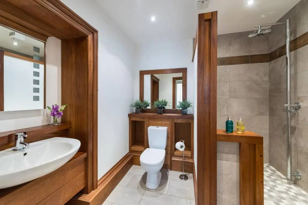 ALTIDO Luxury Apart for 6 with Patio in City Centre