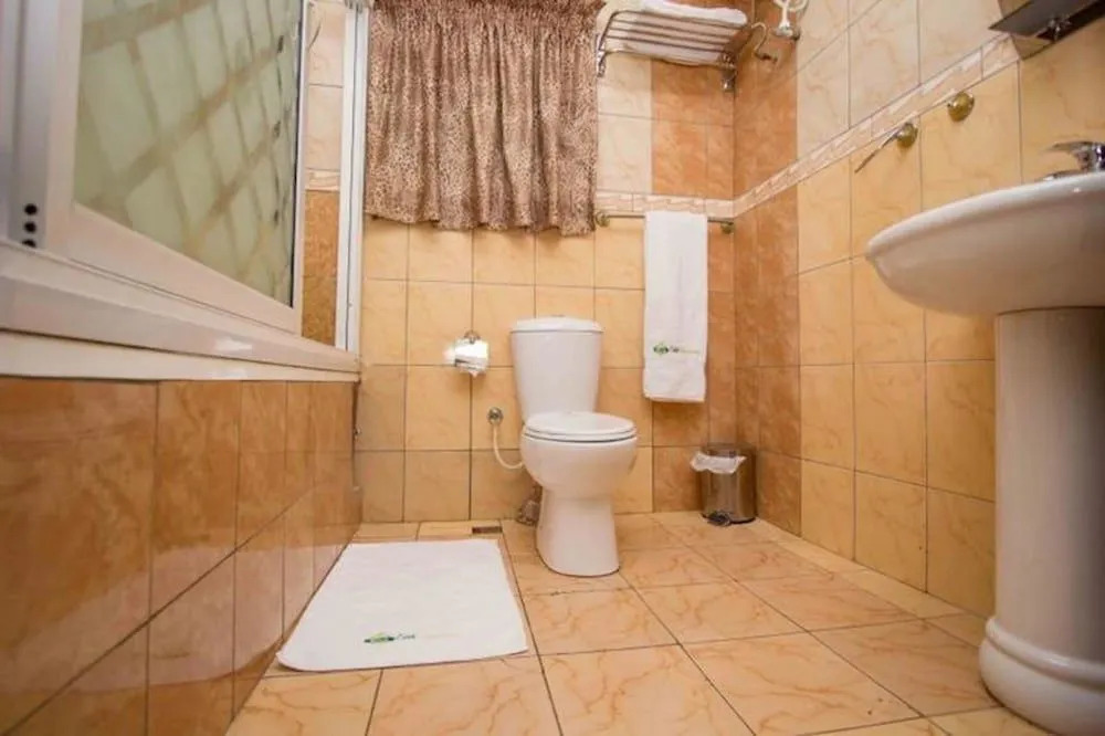 ERiTH APARTMENT & SUITES