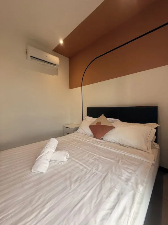 Downtown Retreat 2BR at Neu Suites