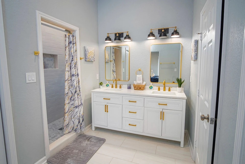 Trendy Historical Home Near Downtown Attractions