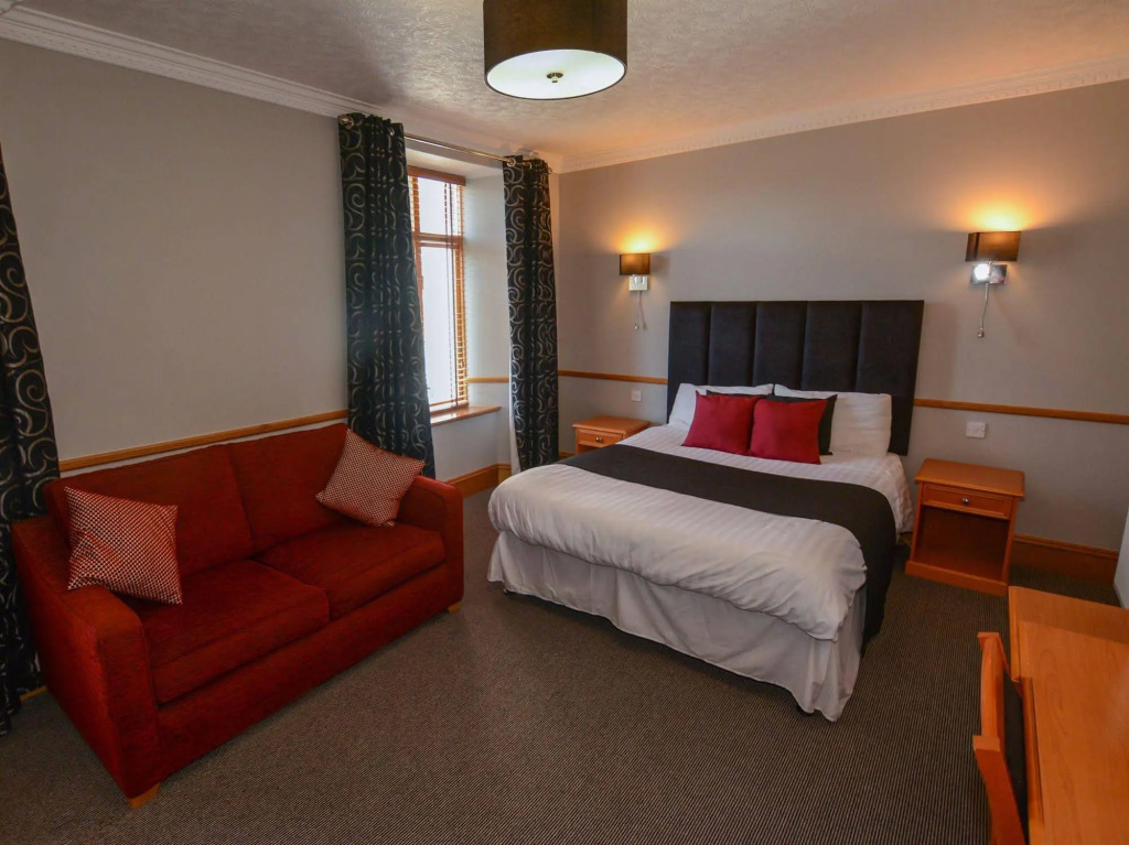 New Inn Hotel