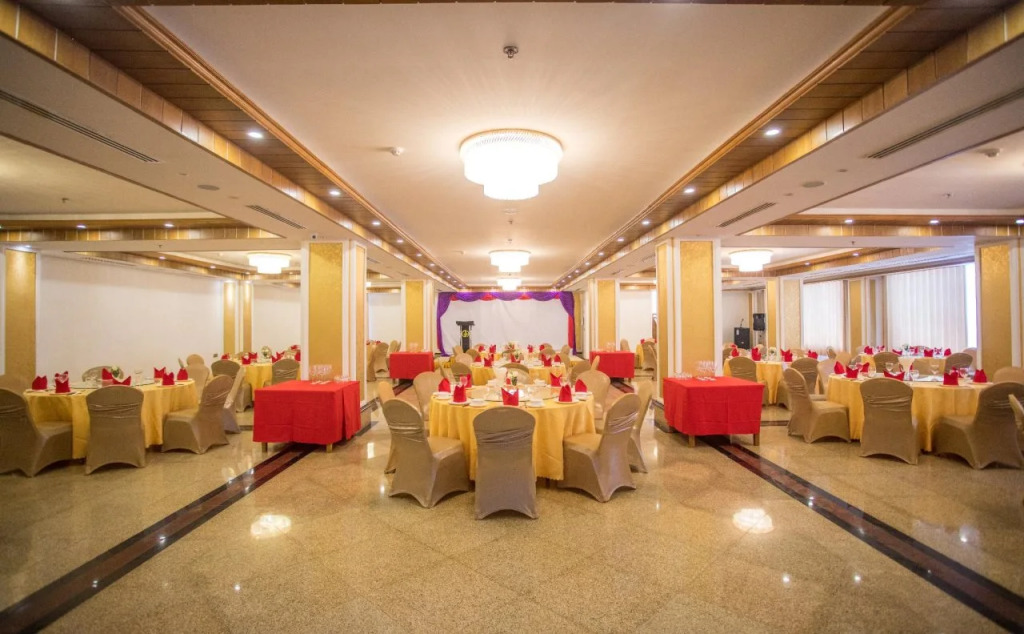 Golden Hotel