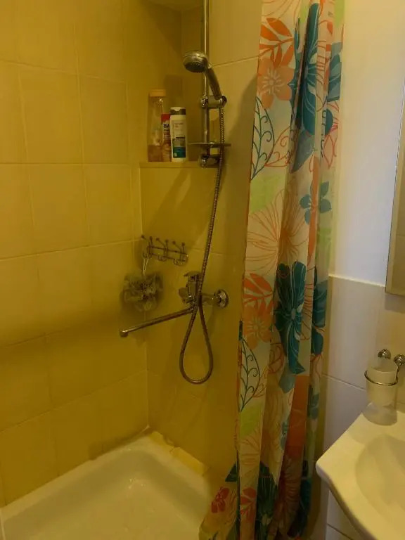 Cozy 1-bedroom apartment in the city centre.