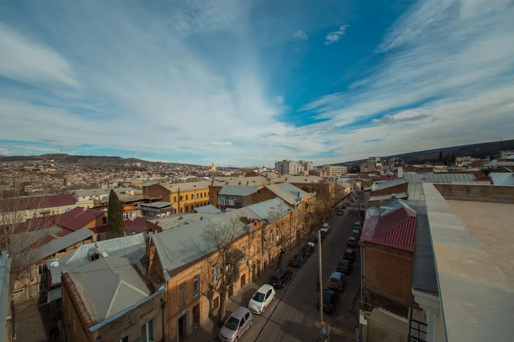Отель Kenari