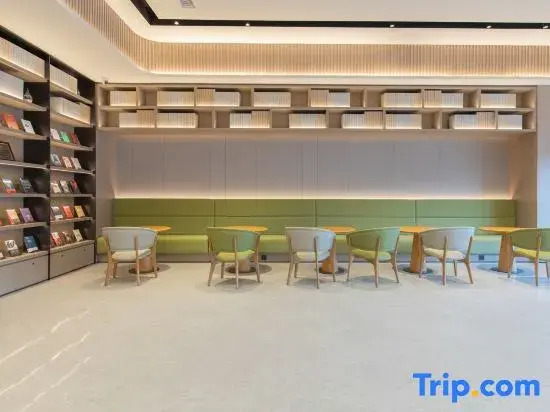 JI Hotel (Wuhan Baishazhou Dadao Zhangjiawan Subway Station)