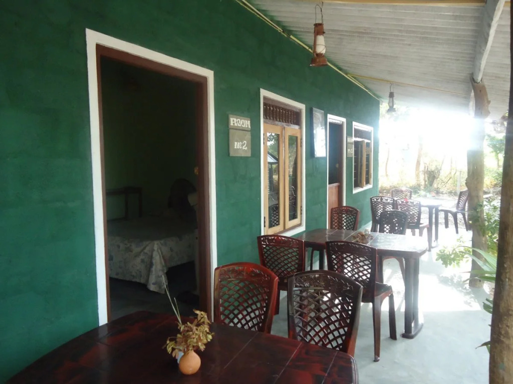 Tree house sigiri queens rest