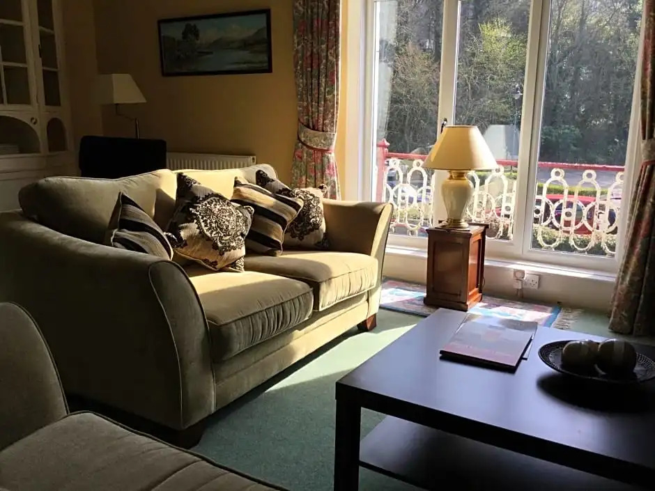 Elton Guest House