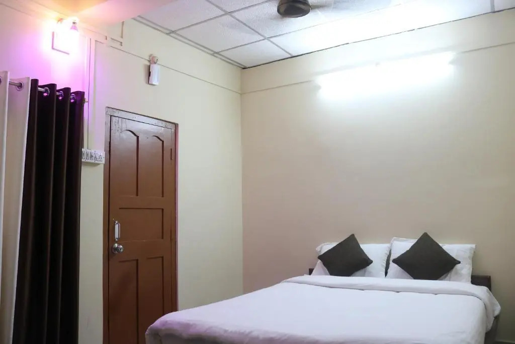 White Pearl Homestay