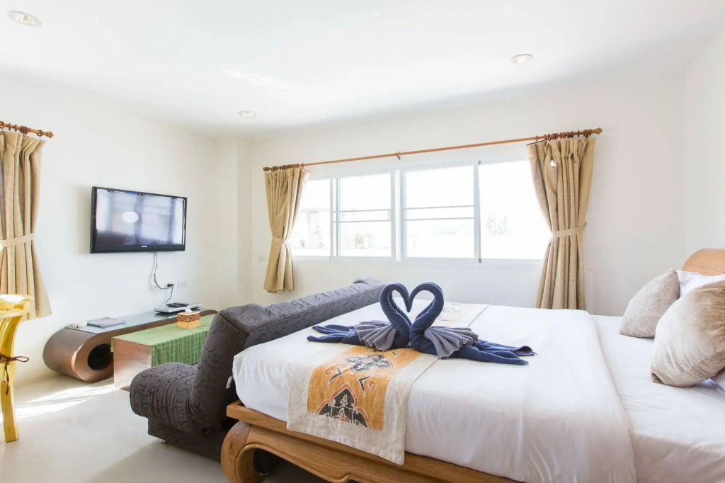 Marina Boutique Suites