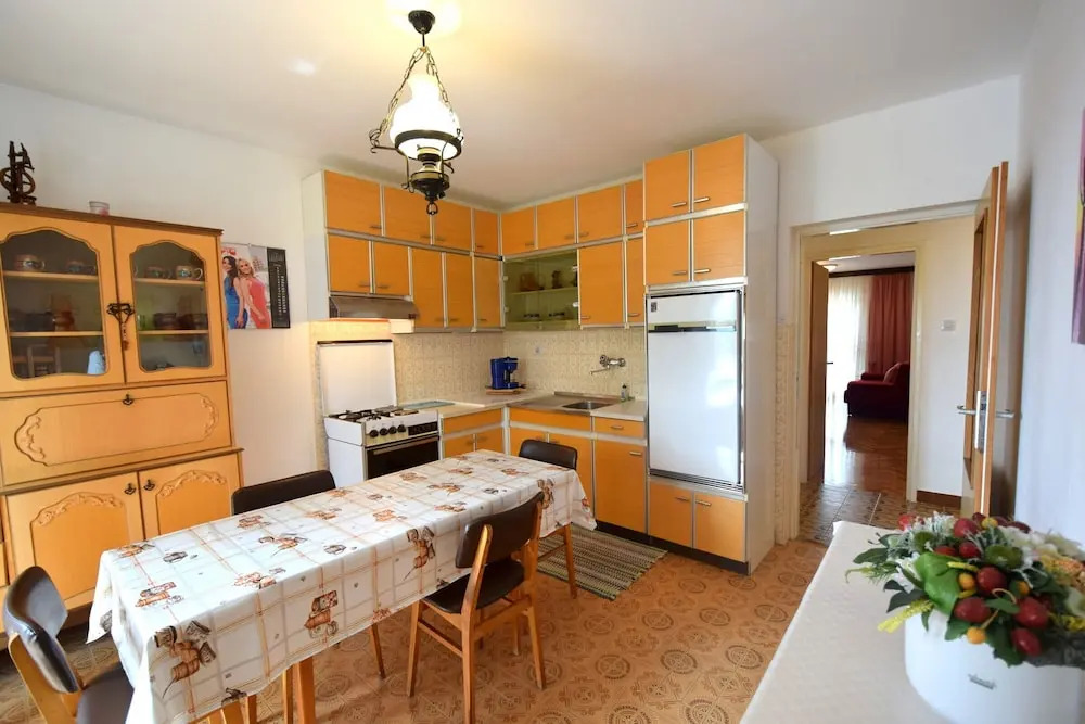 Apartment Mirjana