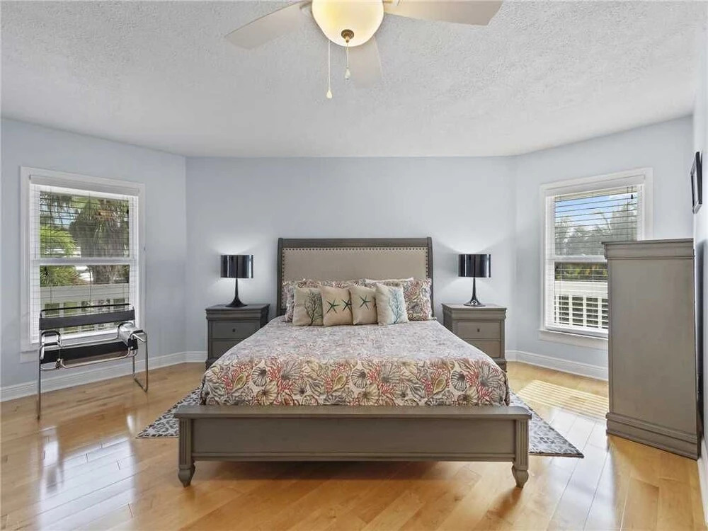 Beach Sanctuary, Beach Front, Views, 4 Bedrooms, Hot Tub, Sleeps 10