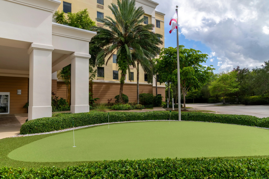 Hampton Inn and Suites Coconut Creek