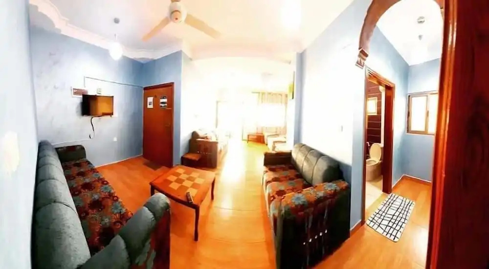 Al Hawari Apartments - Al Farouk Street