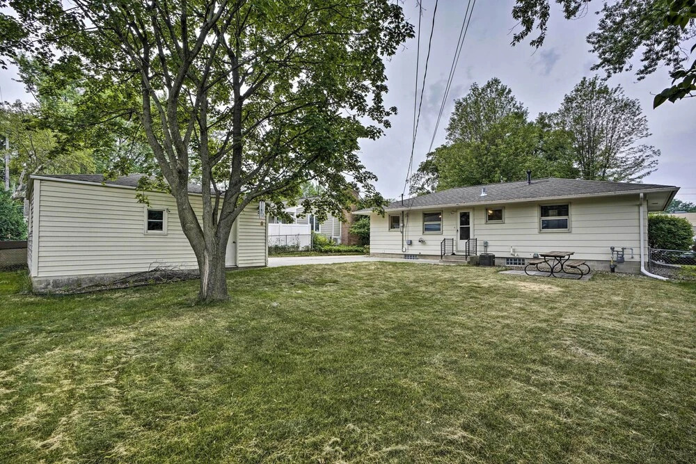 Charming Rochester Home - 2 Mi to Mayo Clinic!