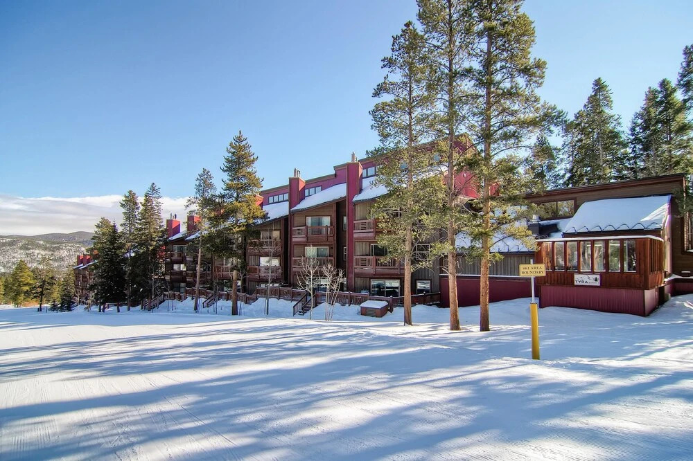 Tyra I Condominiums