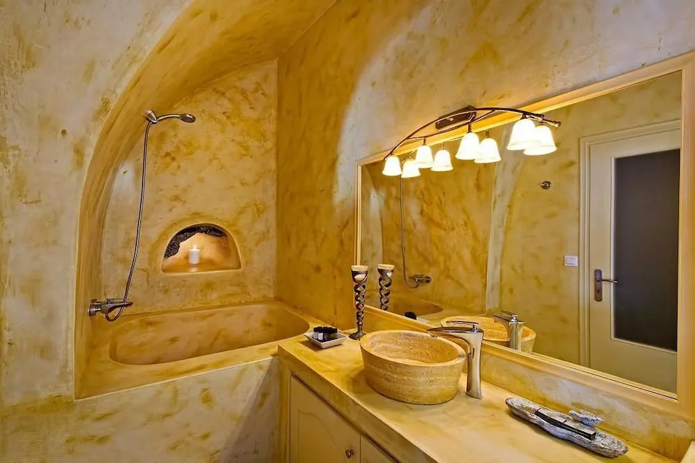 Lava suites