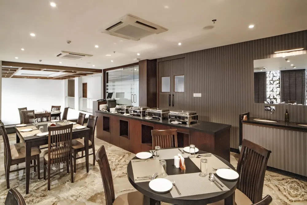 THE MANGAL VIEW RESIDENCY - A Luxury Boutique Business Hotel