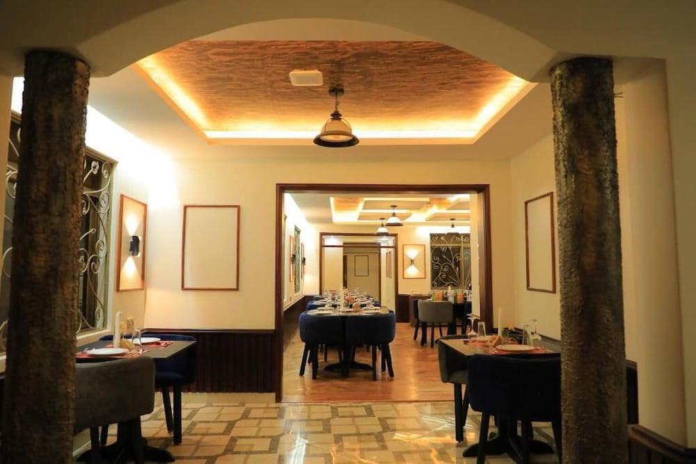 Precious villas hotel