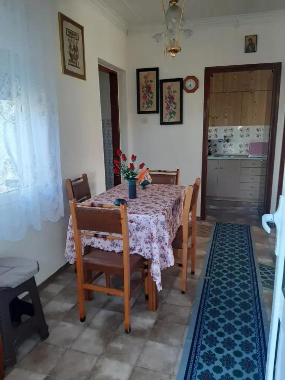 Annas Cottage