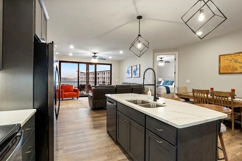 Family-fun Lakeside Luxury at Topsider in Osage w/ 2 Pools, Prime Views Pack N' Play & Games