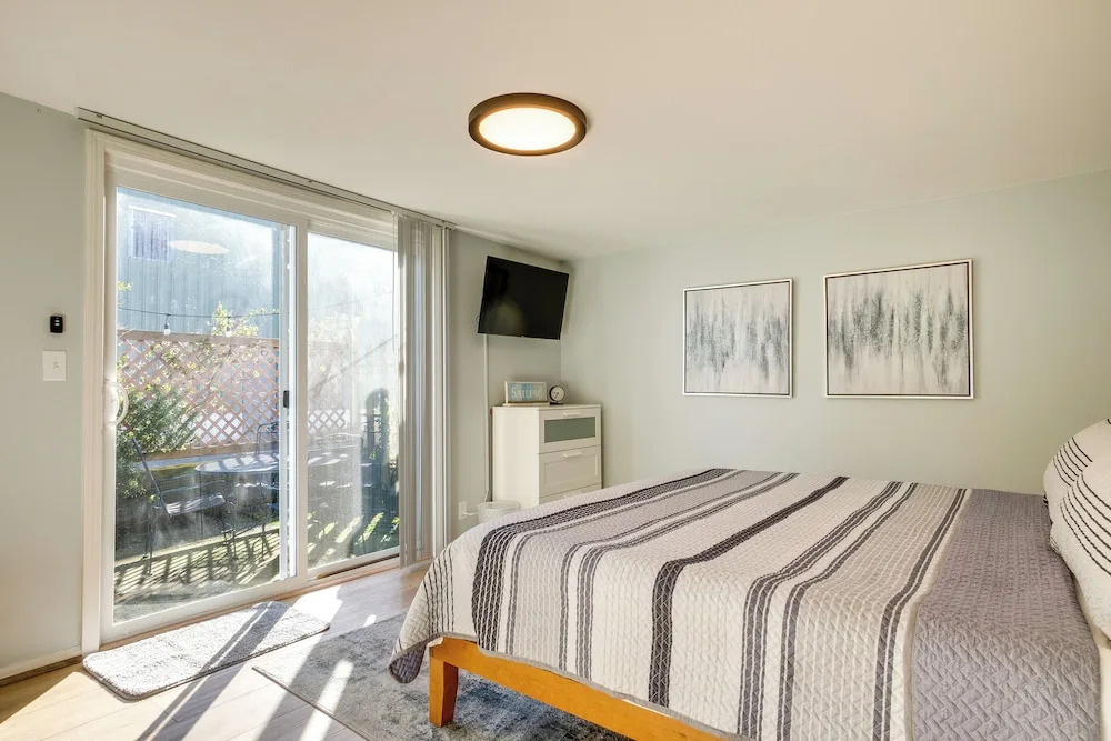 Bandon Beach House Rental: Walk to Downtown