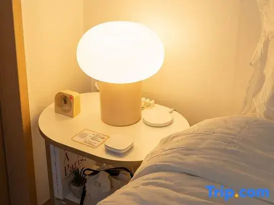 Stay Loop Stay Loop Cozy two-room stay in the center of Seoul, luggage storage available