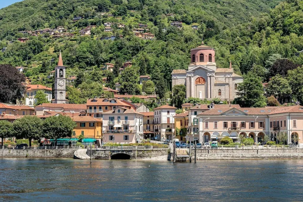 Il Nido Del Cigno Pied Dans l eau