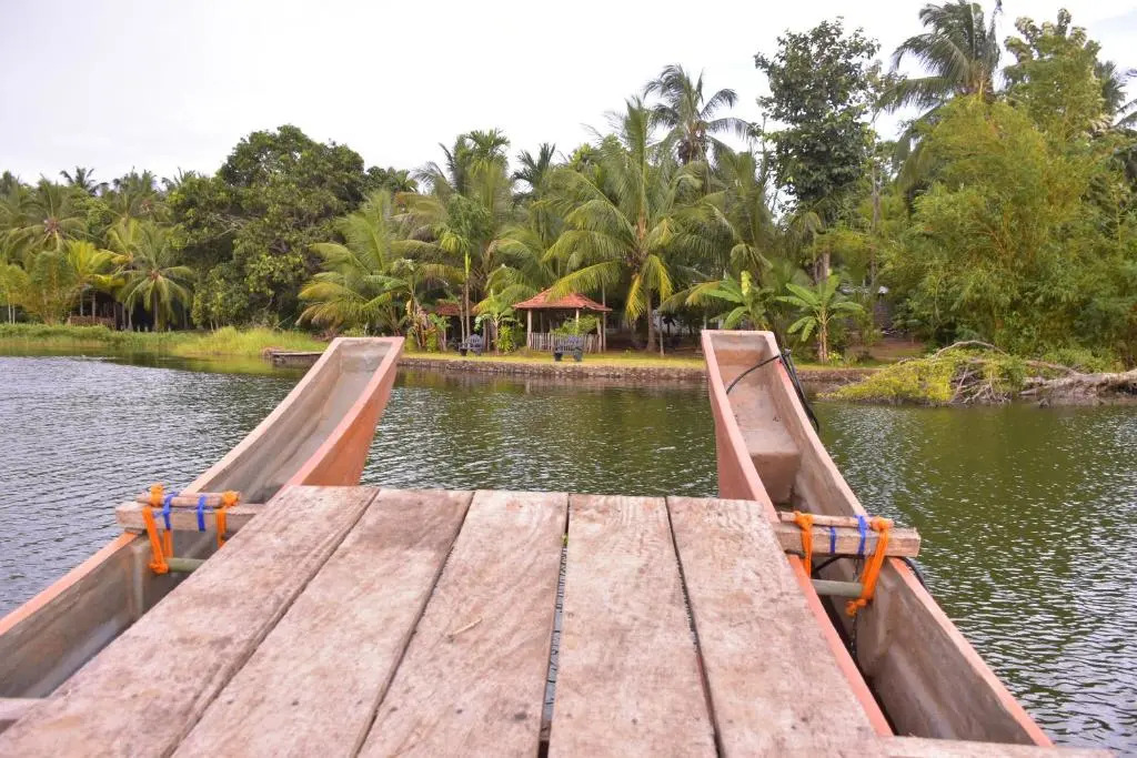 Splendid Lake View Safari Lodge