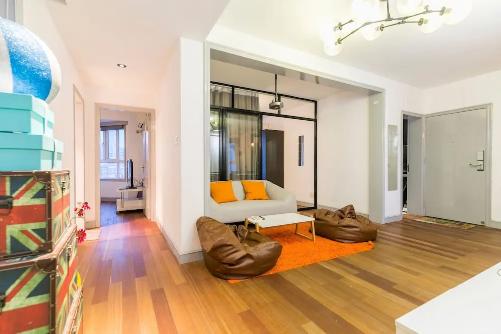 N2haus People Squre 4 bedrooms