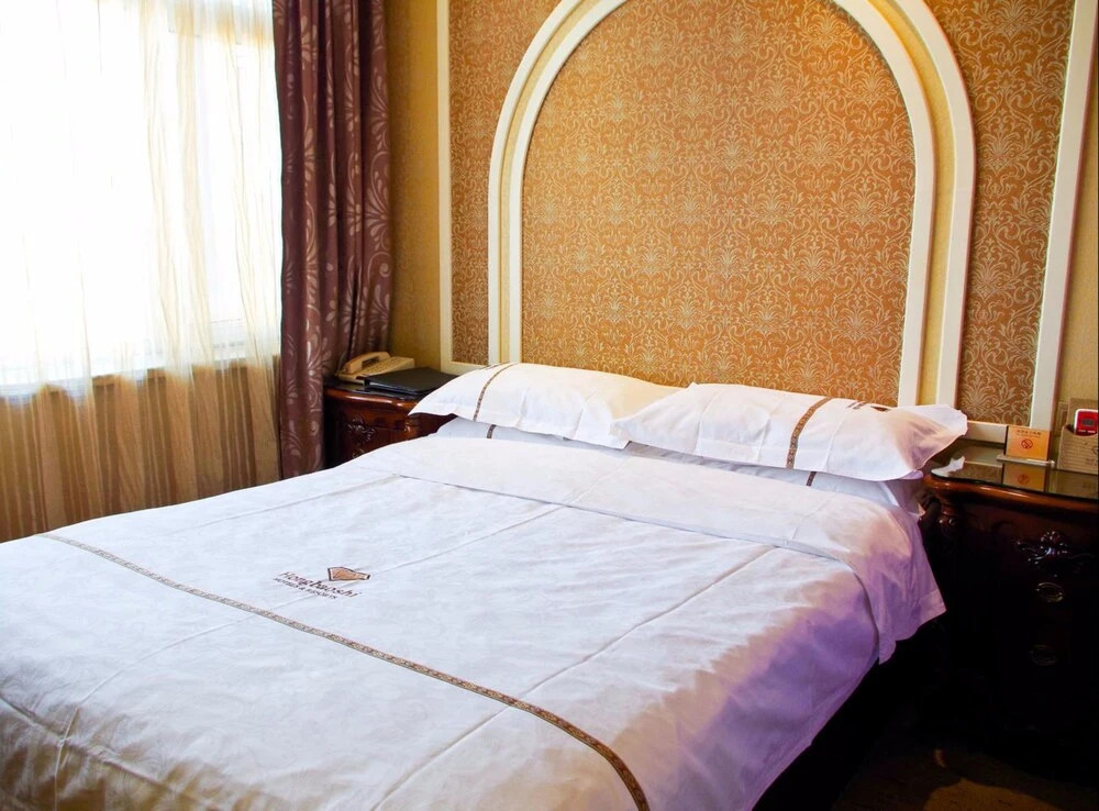Hongbaoshi Hotel