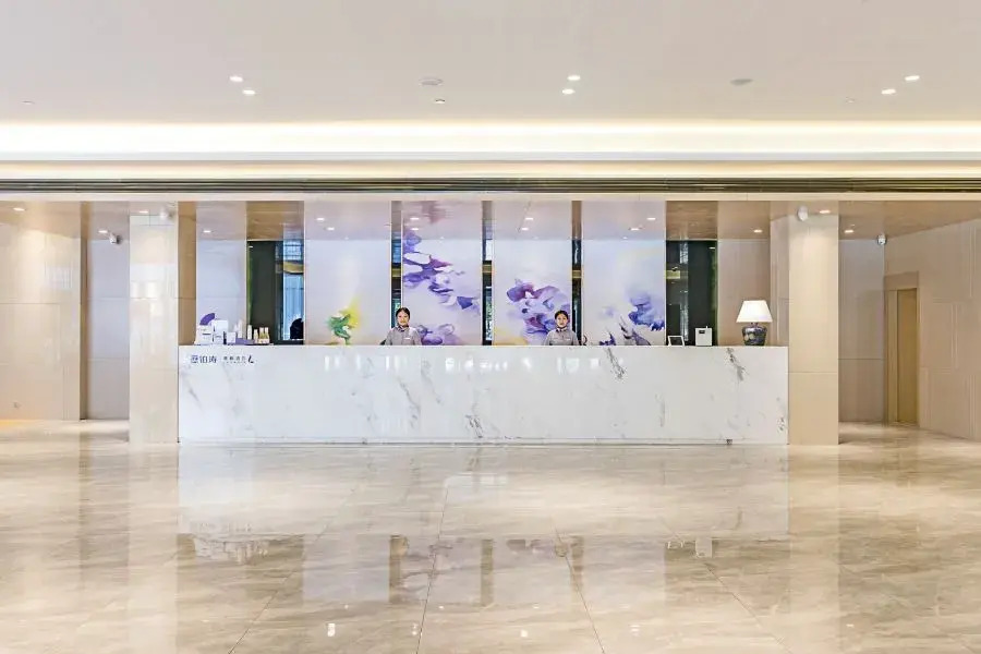 Lavande Hotel (Qinhuangdao Yingbin Road Railway Station)