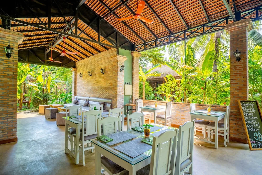 Floating Khmer Village Resort