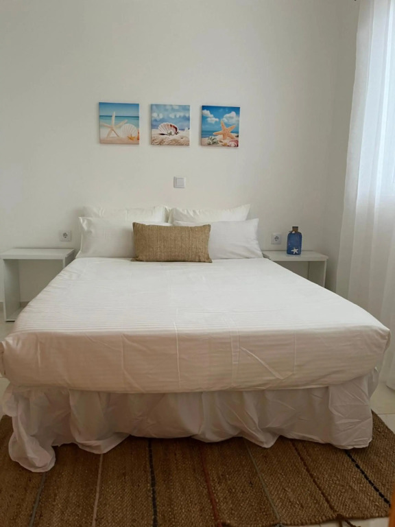 Bright, luxury and modern less than 500m -Beach
