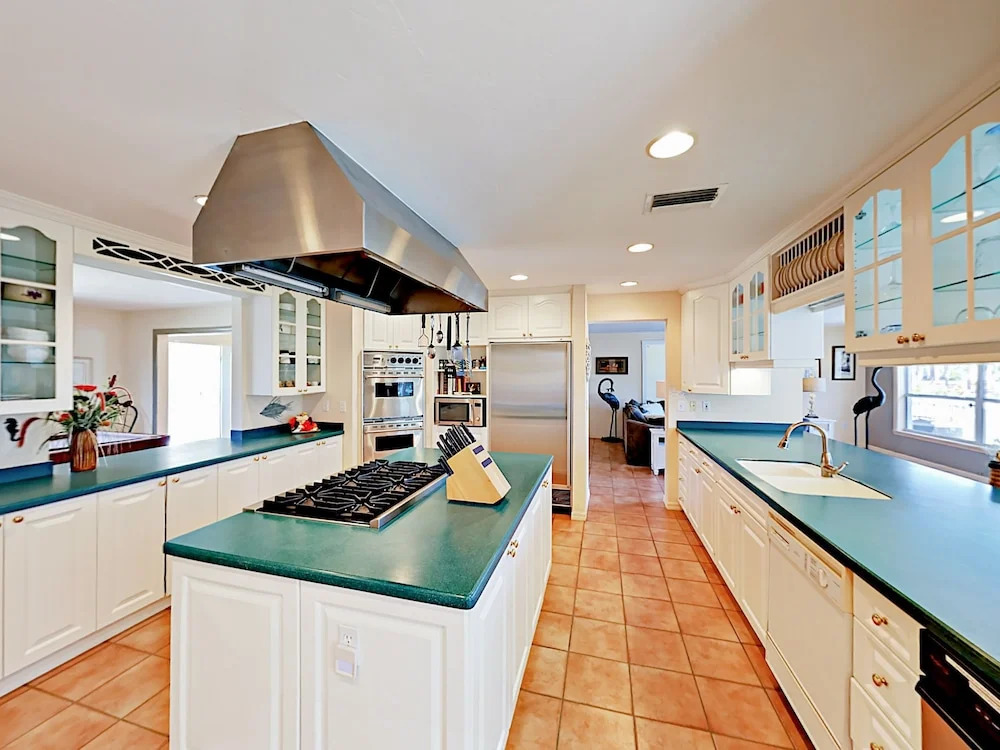 4527 Bimini Home 3 Bedrooms 2 Bathrooms Home