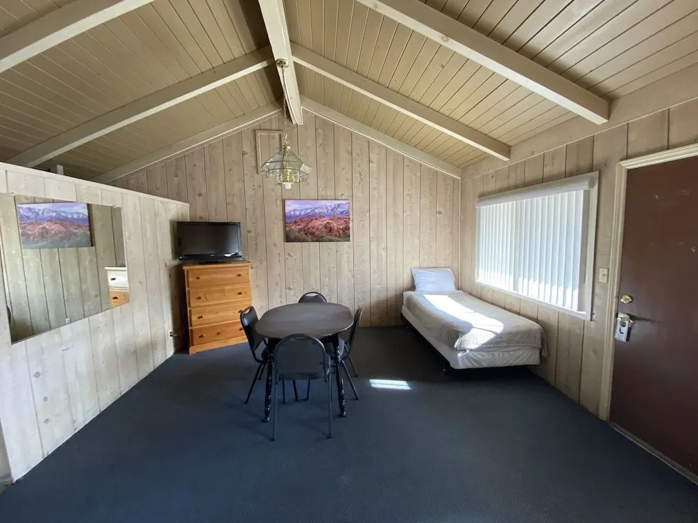 Bristlecone Motel