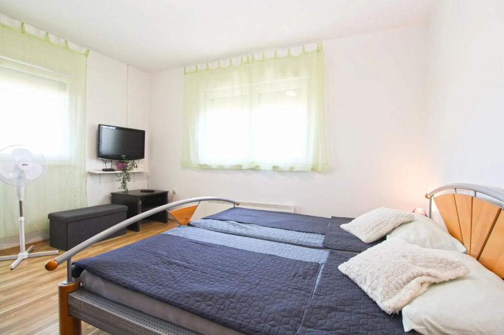 Apartments Spomenka 1432