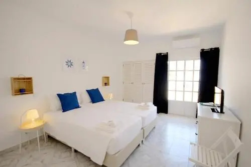 Villa Rosa B by amcf